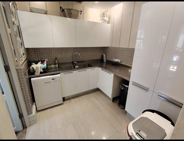 5 BEDROOM HOUSE FOR SALE IN HERRWOOD PARK